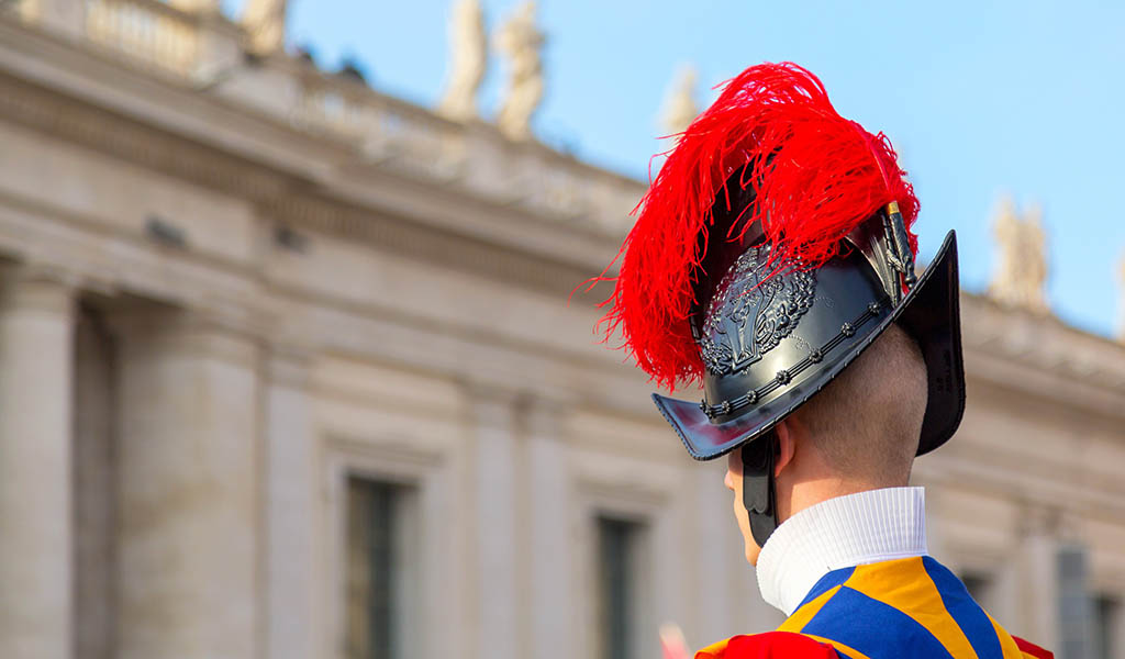 Swiss Guard head, Vatican City-133478467-123RF